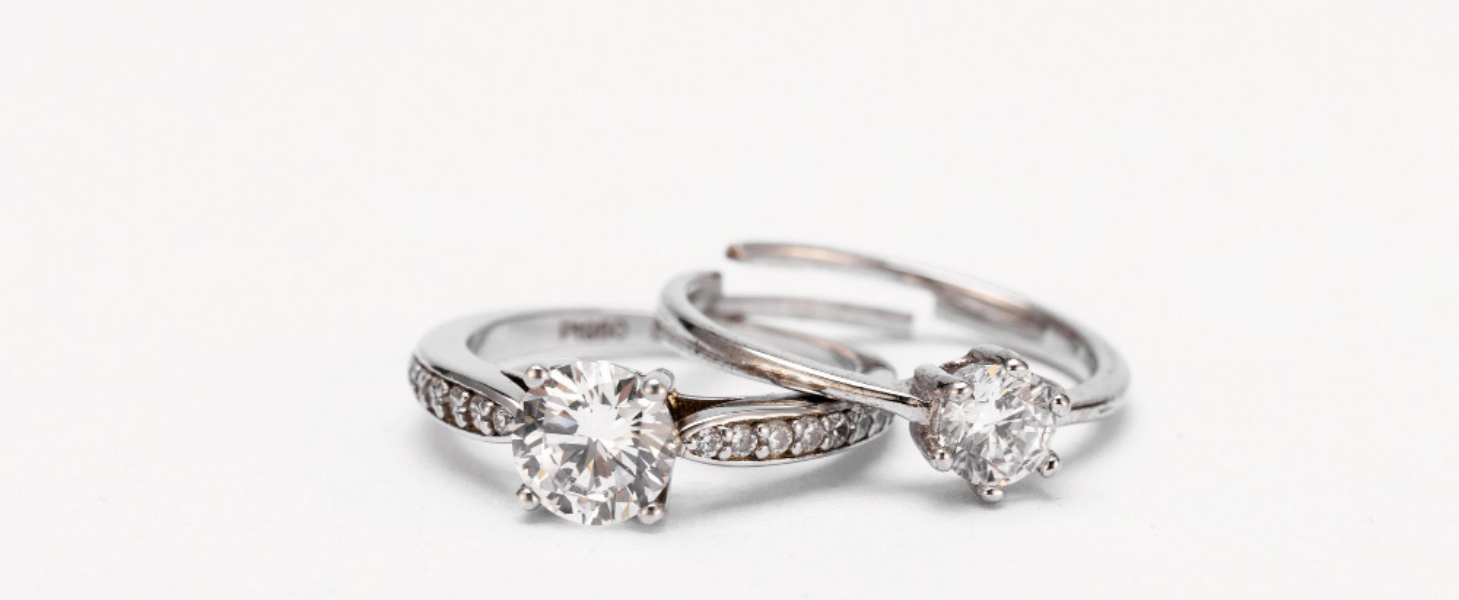 Unleashing the Timeless Elegance of Oval Cubic Zirconia Rings