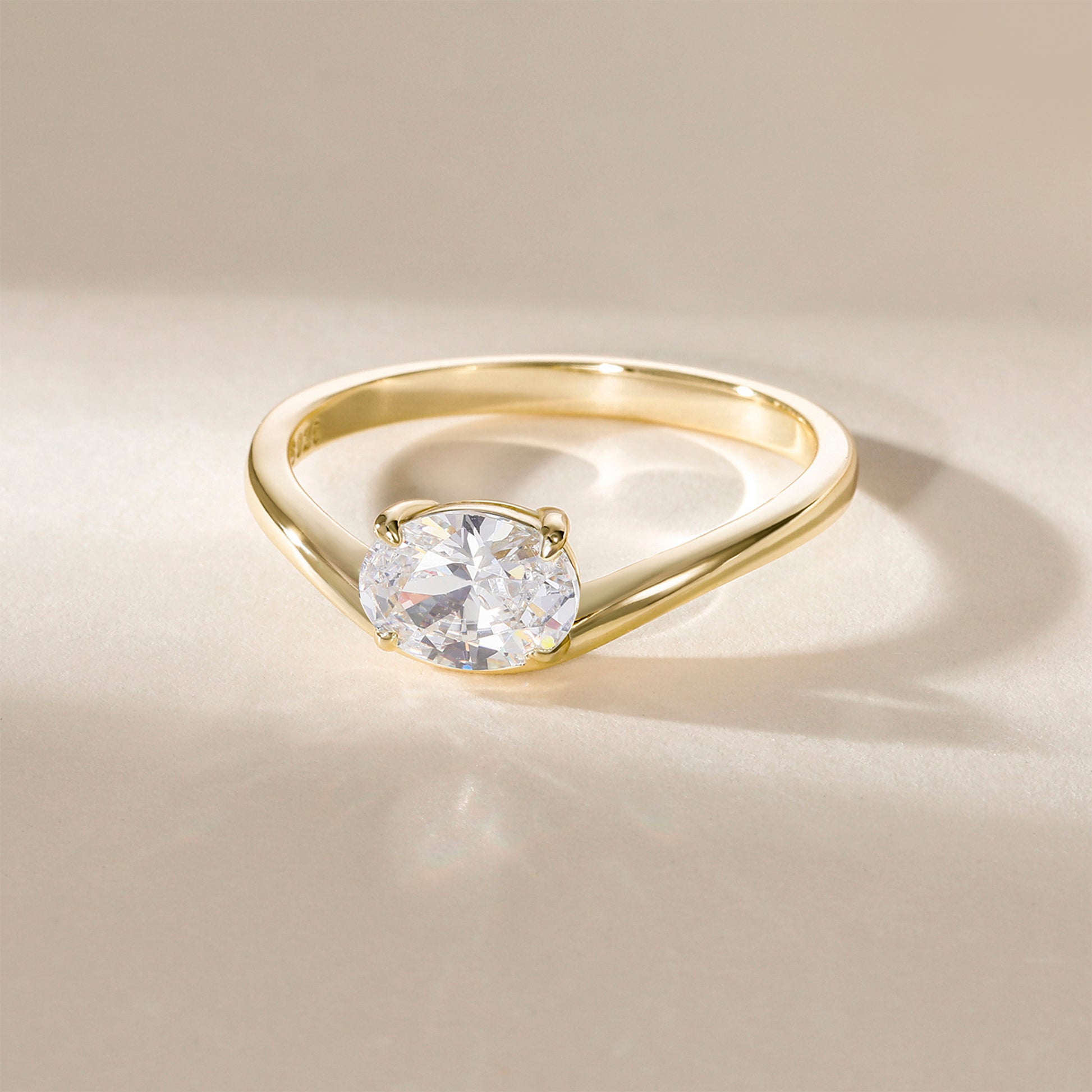 gold engagement rings, oval engagement rings, oval ring, cubic zirconia ring, cubic zirconia usa, travel ring, fake diamond rings, cz rings, affordable jewelry, curved engagement rings, curved bands