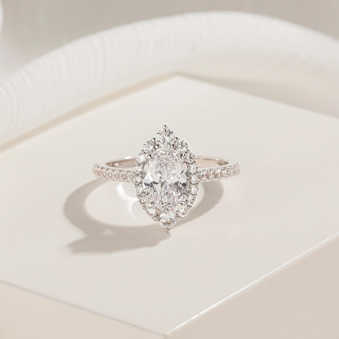 zirconia wedding ring, vintage wedding rings, oval wedding rings, cheap wedding rings, oval cut engagement rings, oval wedding rings, silver oval rings, 3 carat oval diamond ring, travel ring, fake diamond ring