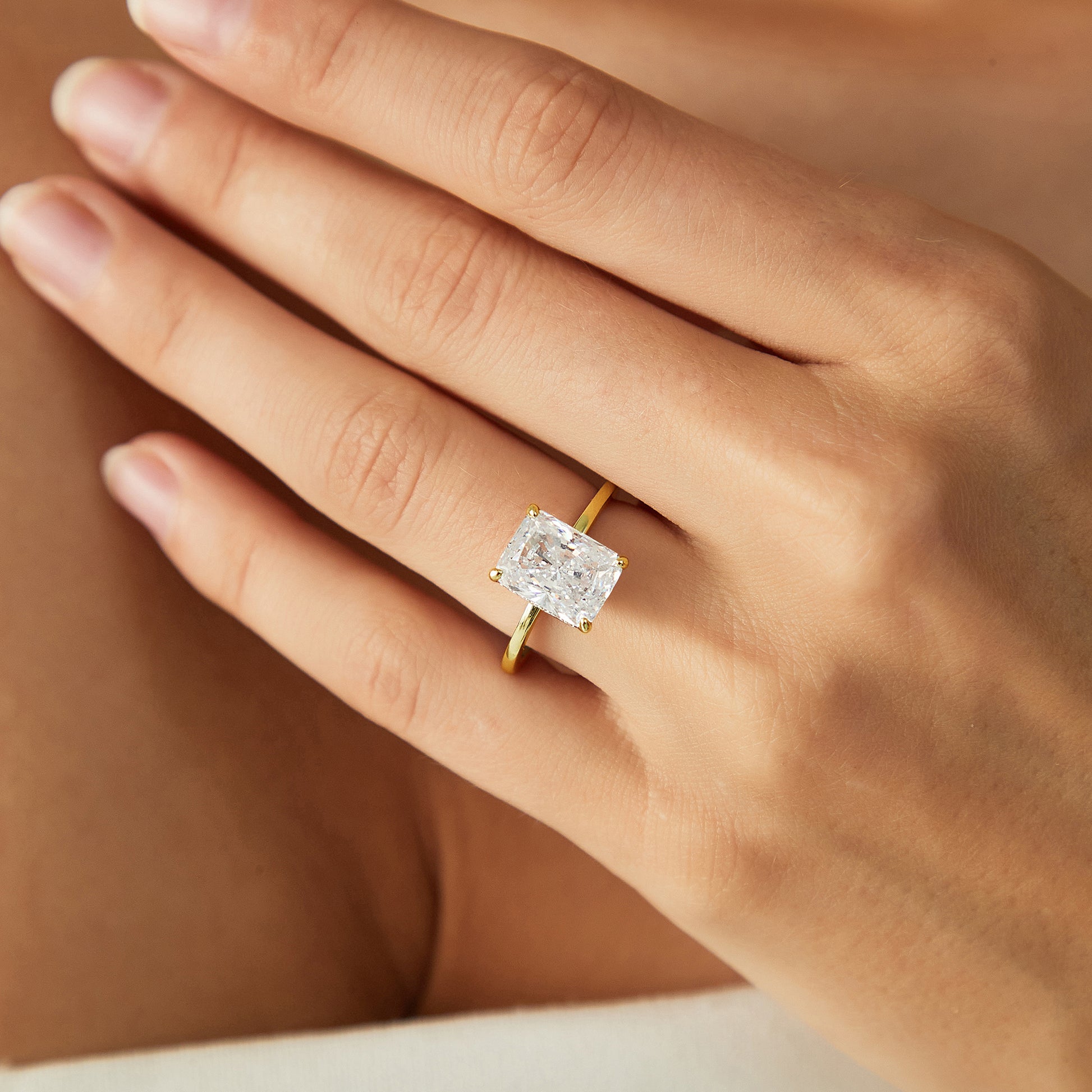 radiant cut engagement rings, radiant cut, radiant diamond, radiant cut diamond ring, radiant cut ring, radiant diamond ring, 4 carat radiant cut diamond ring, cubic zirconia engagement rings, cubic zirconia wedding rings, fake diamond rings, travel ring