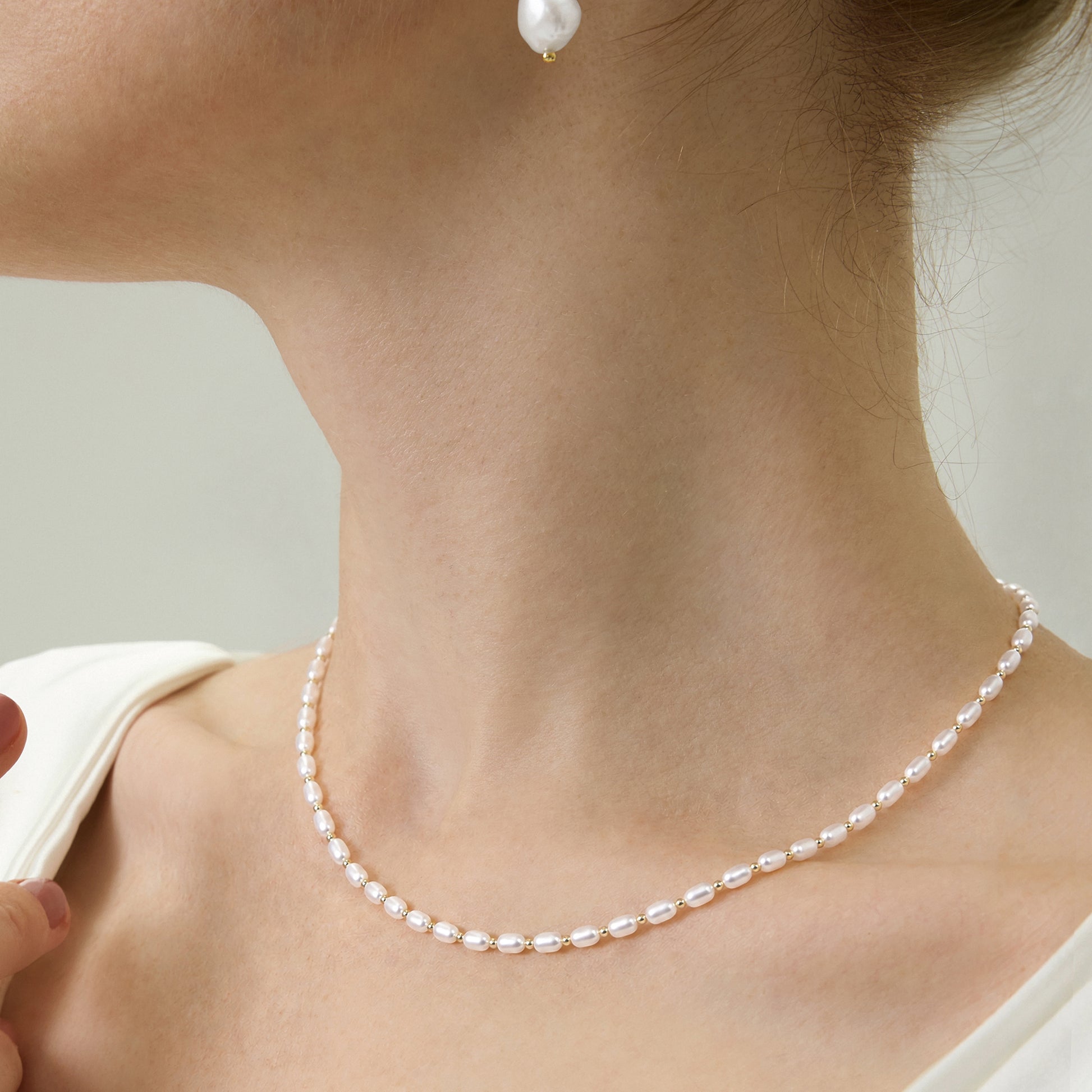 pearl necklace, beaded choker, freshwater pearls, 14K Yellow gold plated brass pearls necklace, freshwater pearl necklace, pearl necklace for brides, wedding pearl necklace, white pearl, pearl choker necklace​, gold and pearl necklace​, white pearl necklace​, chunky pearl necklace, tiny pearl necklace, necklace pearl chain