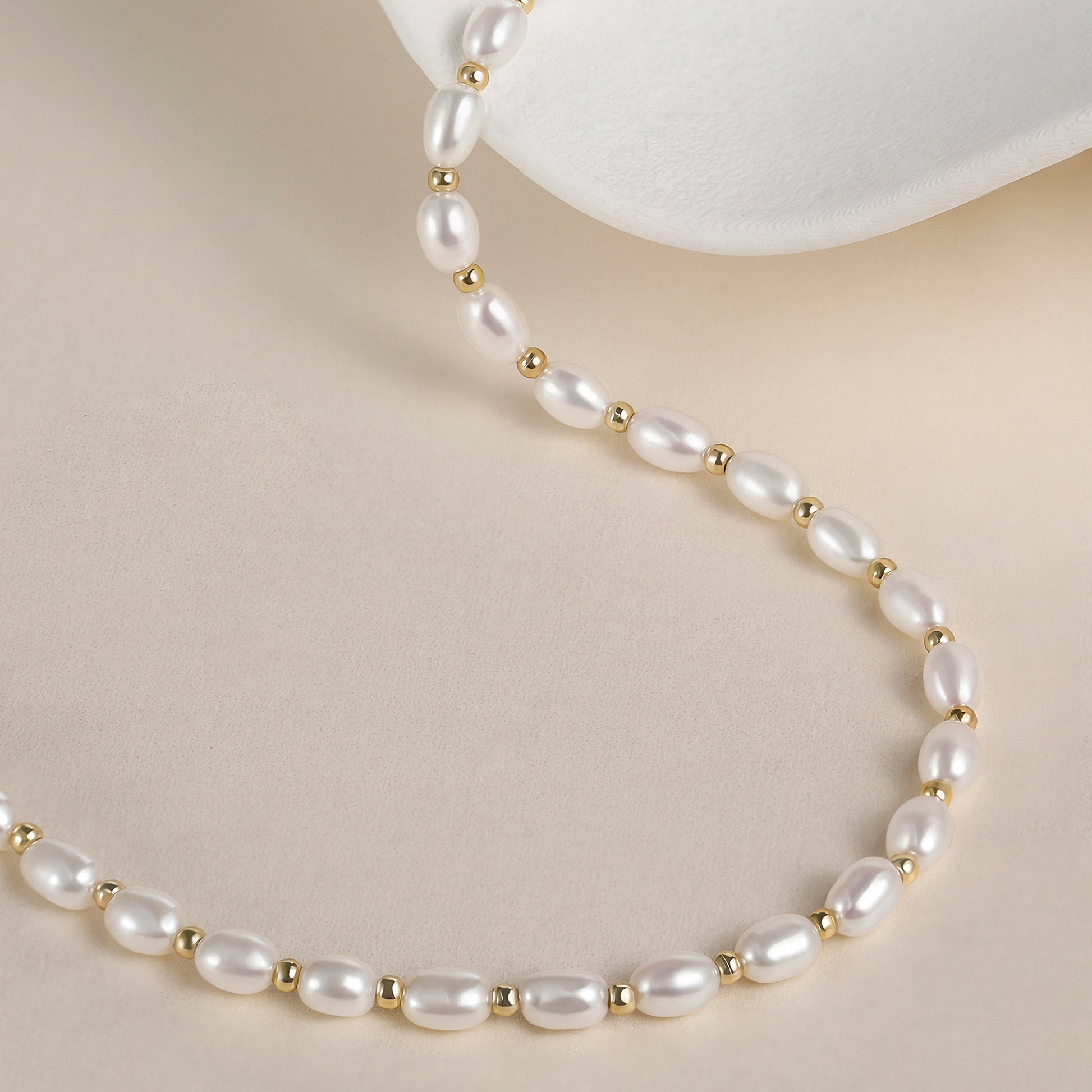 pearl necklace, beaded choker, freshwater pearls, 14K Yellow gold plated brass pearls necklace, freshwater pearl necklace, pearl necklace for brides, wedding pearl necklace, white pearl, pearl choker necklace​, gold and pearl necklace​, white pearl necklace​, chunky pearl necklace, tiny pearl necklace, necklace pearl chain