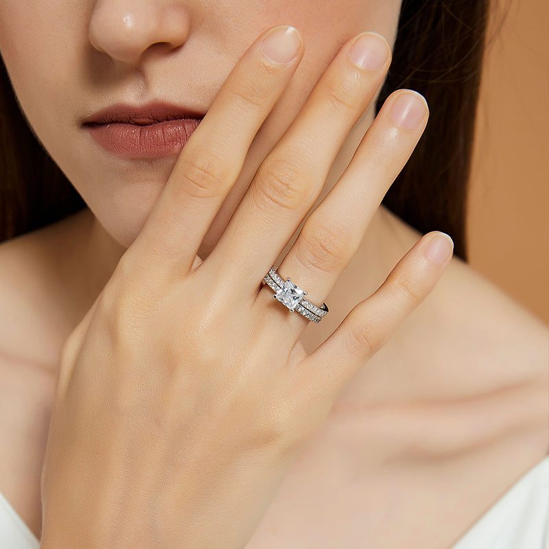 Anello di fidanzamento in argento sterling 925 con taglio principessa