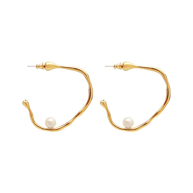 Irregular Semi-curved Pearl Earrings