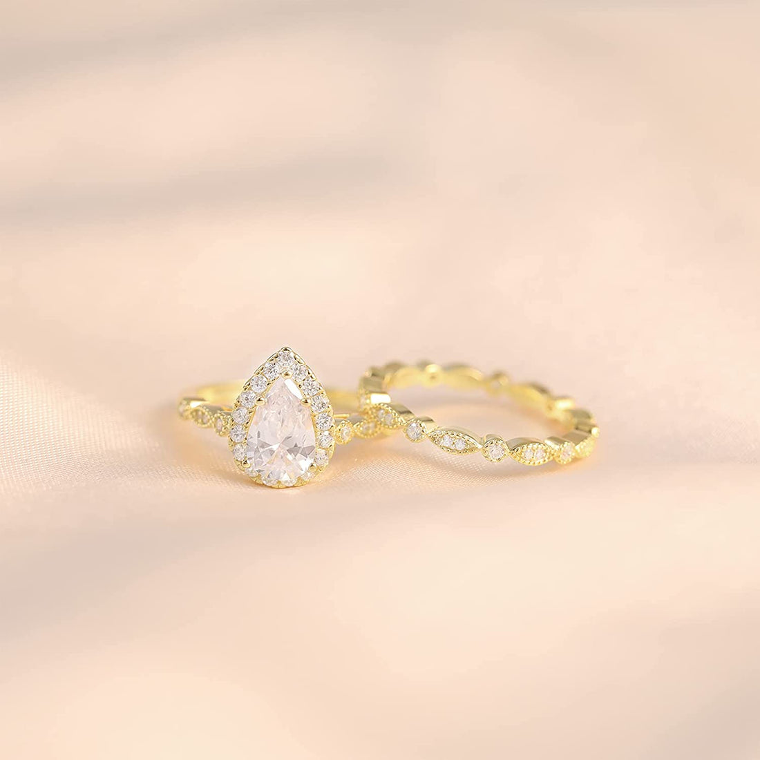 pear shaped teardrop rings, pear shaped engagement ring, pear engagement rings, pear shaped engagement rings, gold wedding rings