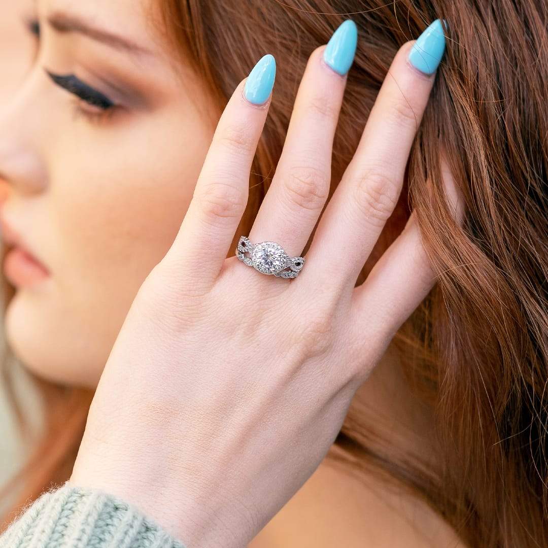 twisted rings for women, cubic zirconia  rings, sterling silver fashion rings, halo ring for women, eamti stunning rings